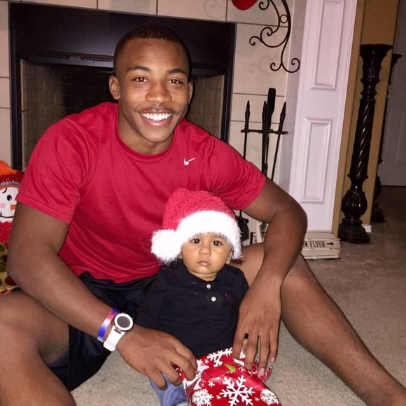 Meet your Posher, Carlton - Picture 1 of 1